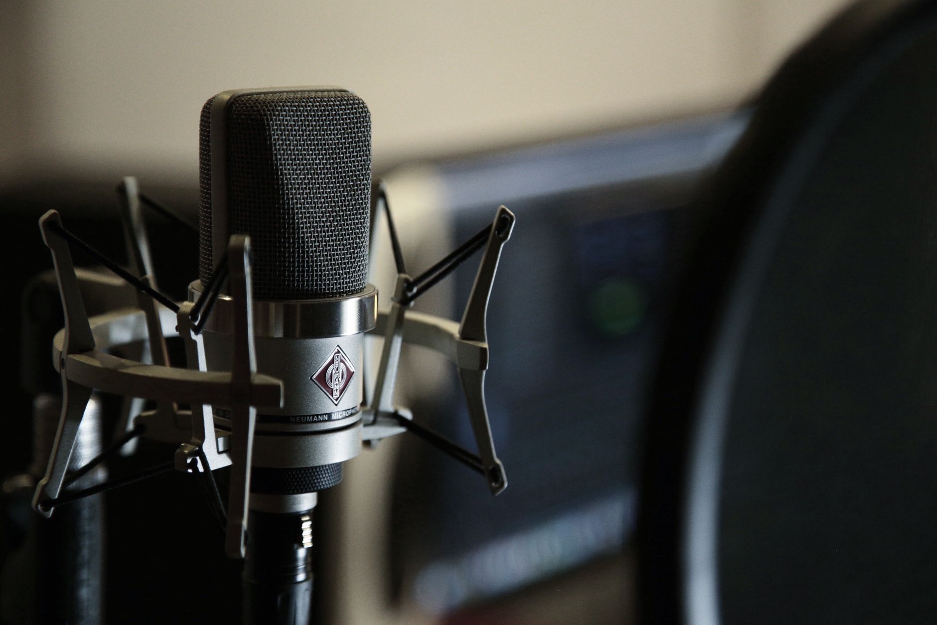 Castings voix off trouver des — studio d'enregistrement voix off microphone