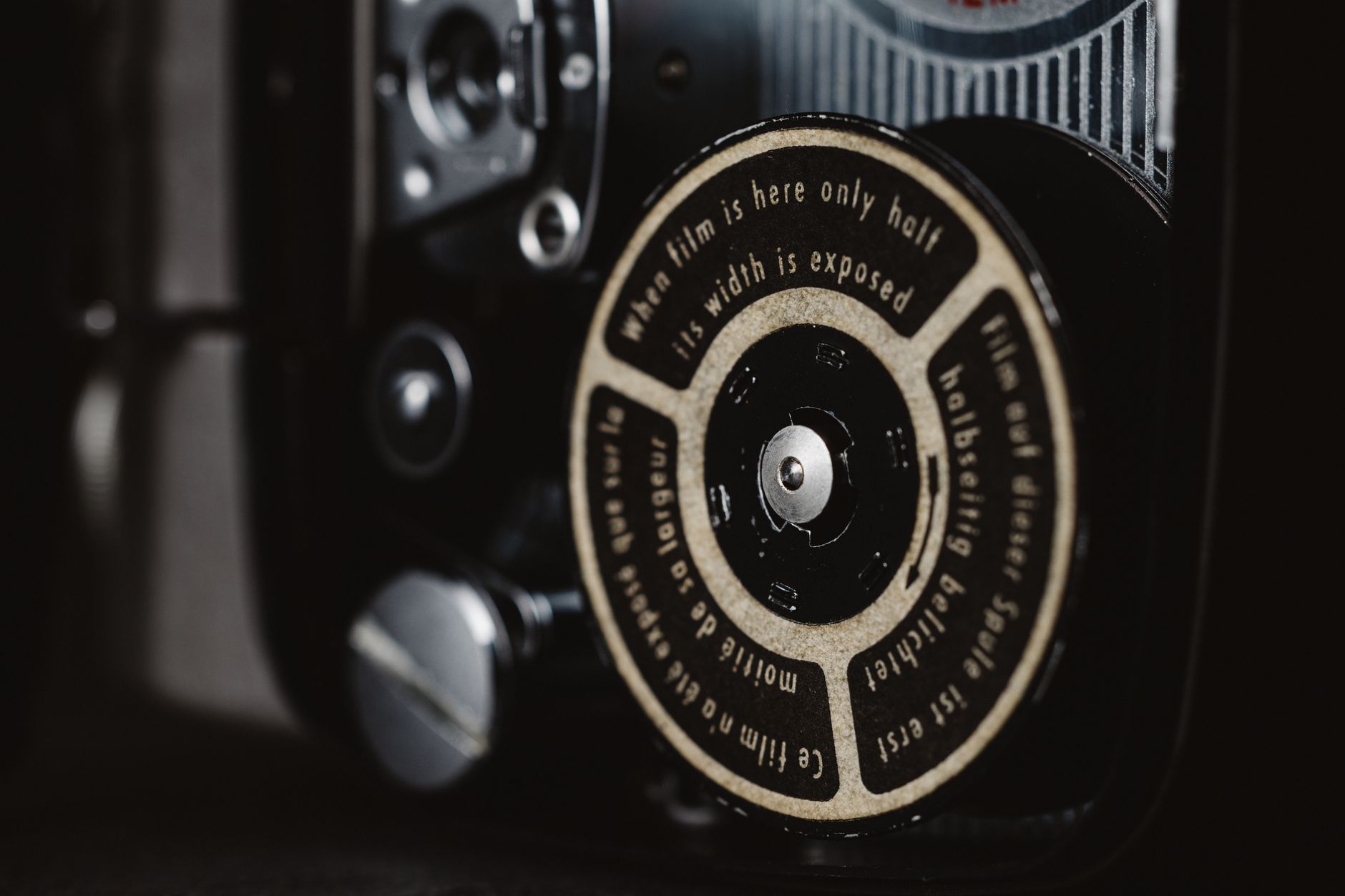Choisir sa caméra super 8 et sa pellicule : ce que personne ne vous dit — caméra super 8 bobine de film