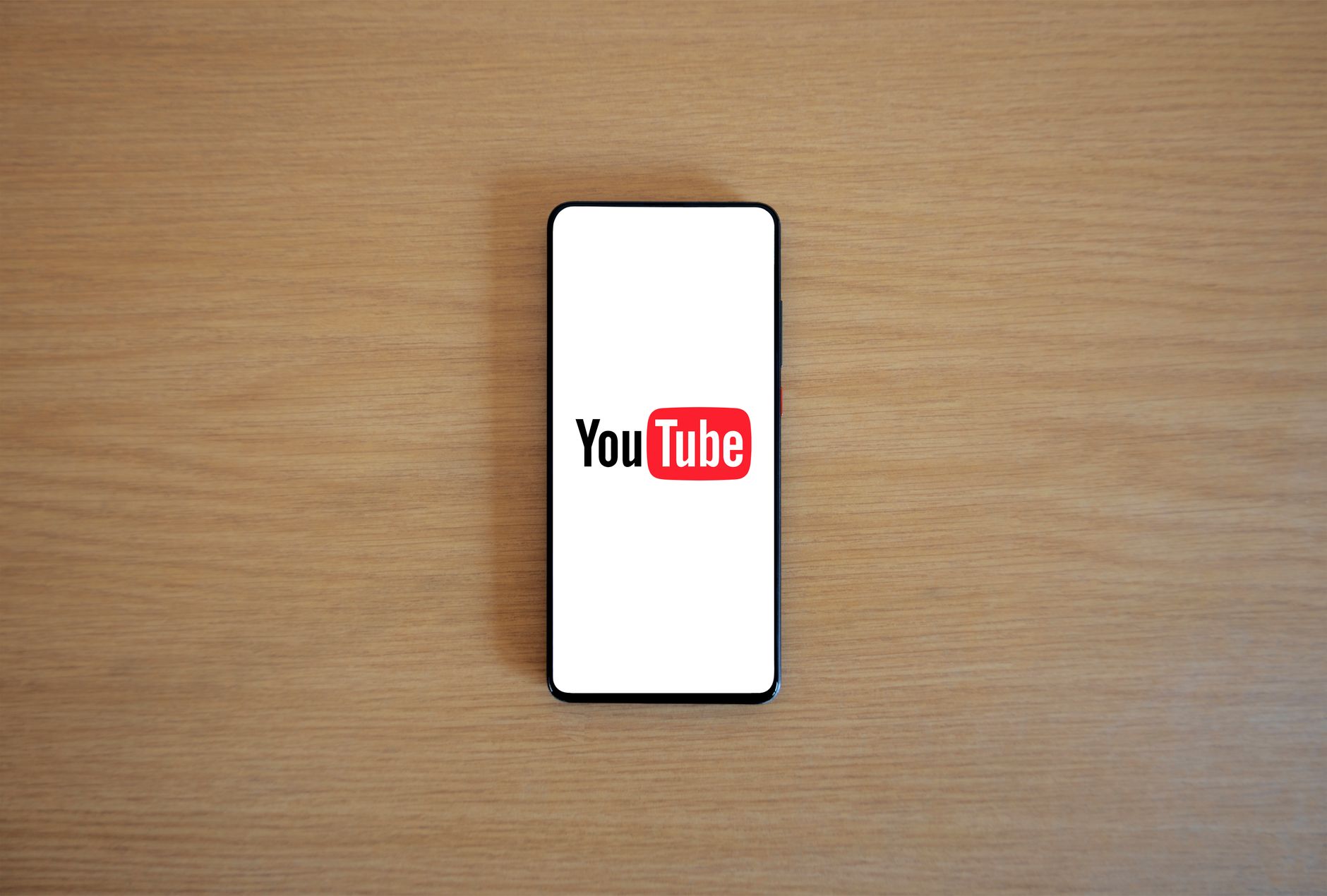 Taille miniature YouTube : dimensions pixels et ratio à ne jamais négliger — exemples de design de miniature YouTube