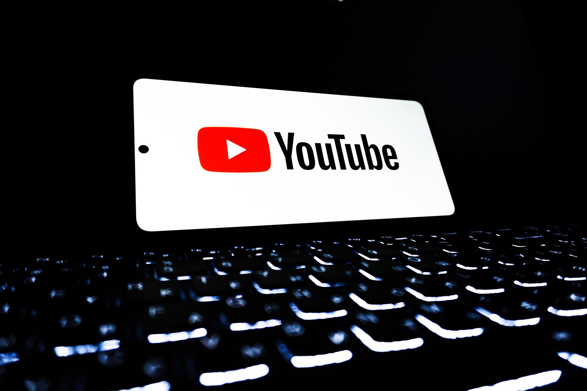 Quelle taille pour une miniature — exemples de design de miniature YouTube